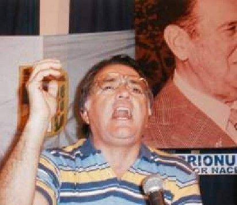 Barrionuevo se qued� con el sello, pero Kirchner le intervino el partido