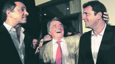 Massa, Scioli y De la Sota no ir�n al plenario de Moyano y Barrionuevo