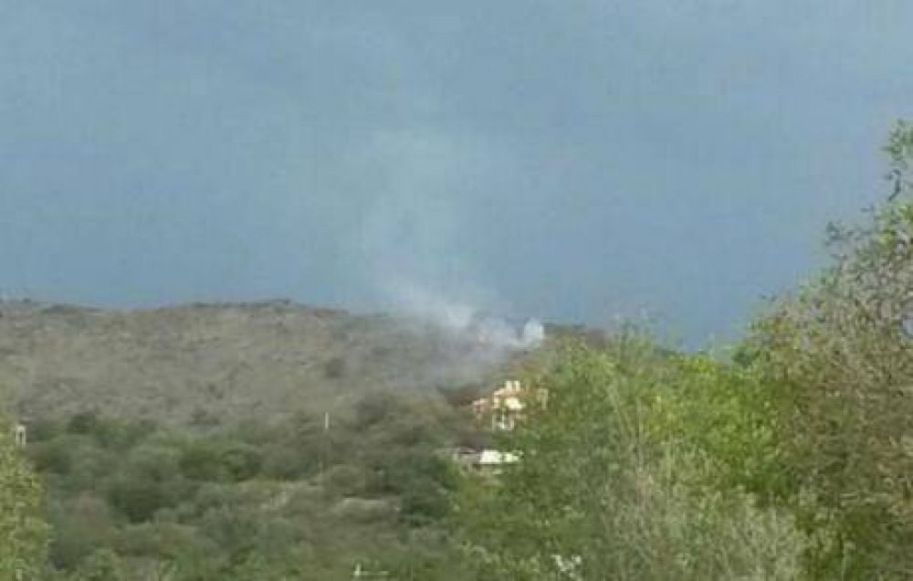 Incendio en El Diquesito por un rayo