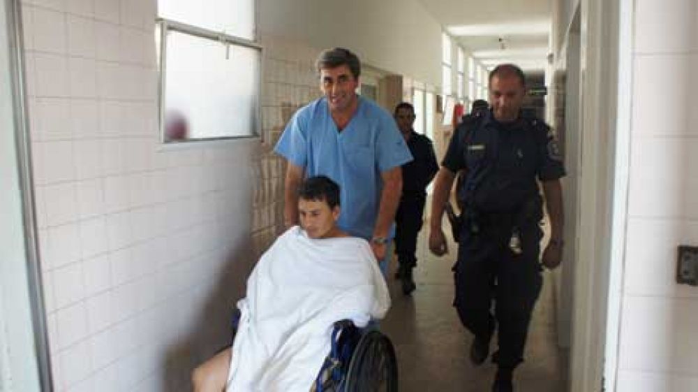 Oviedo abandonar�a hoy el Hospital y pasar�a a los calabozos de la Comisar�a 