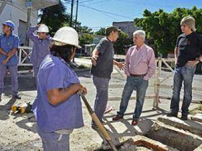 Luis Andreotti supervis� las obras de ampliaci�n de los desag�es del barrio Crisol