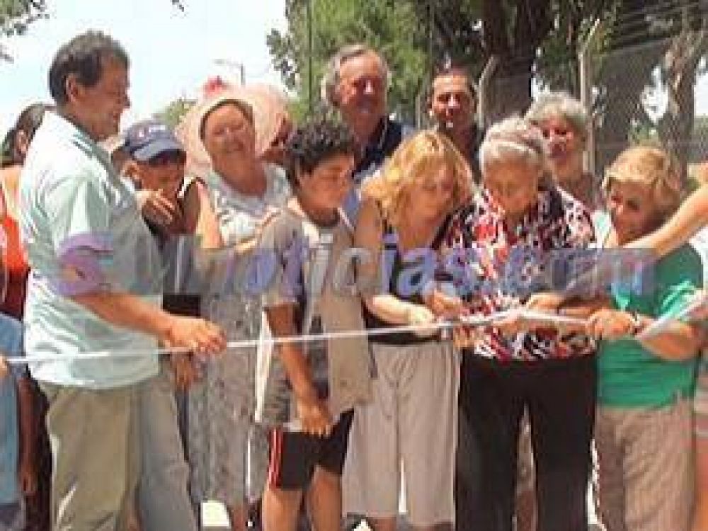 De la Torre inaugur� asfaltos y dijo que el Frente Renovador es "un proyecto federal"