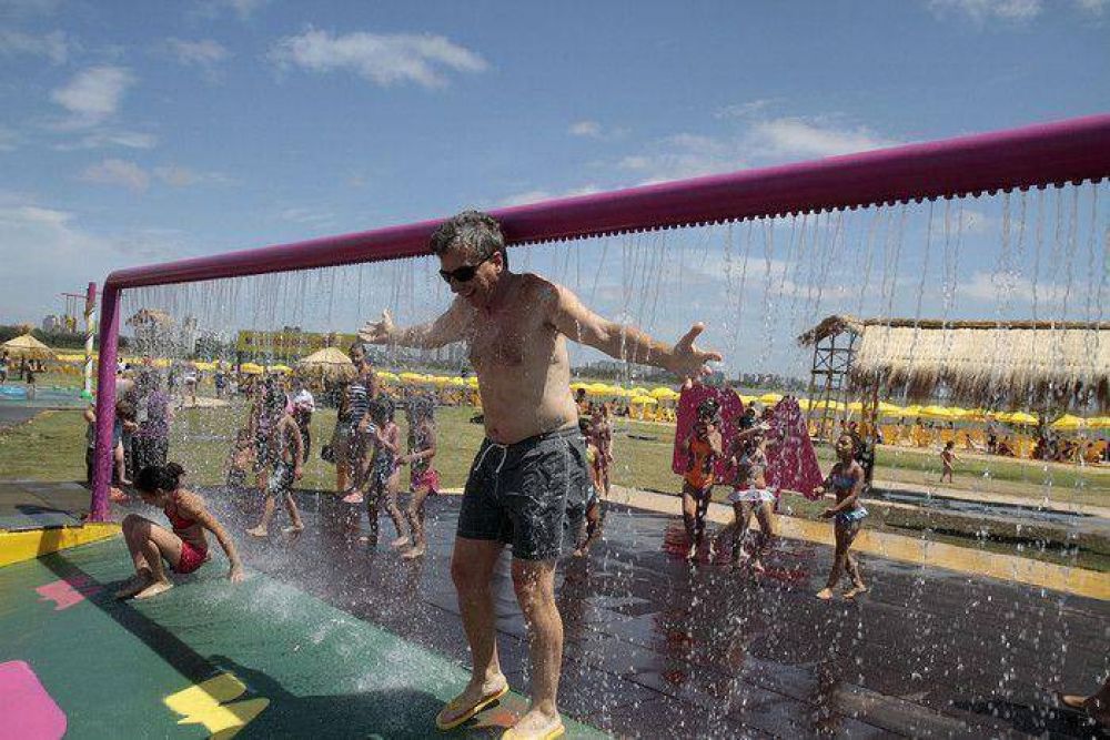 A nueve d�as de su inauguraci�n las playas de la Ciudad ya recibieron a m�s de 100 mil visitantes
