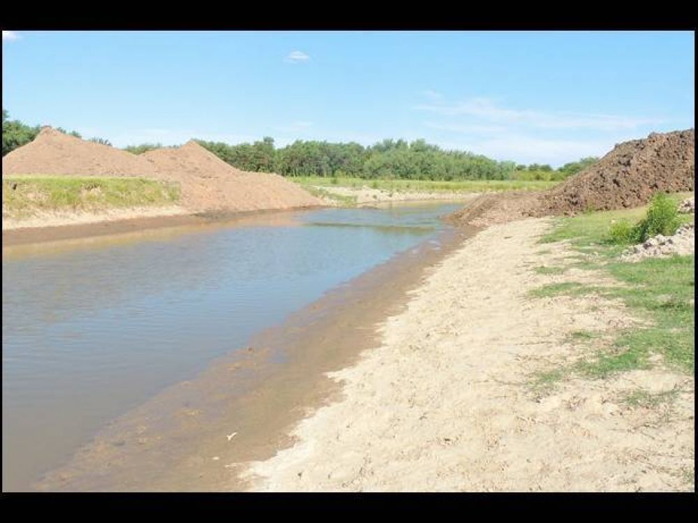 Se removi� el tap�n clandestino construido sobre el R�o Salado