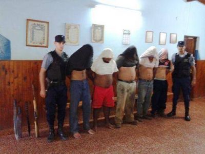 Violento robo a un agricultor en San Vicente termin� con cinco detenidos y armas secuestradas