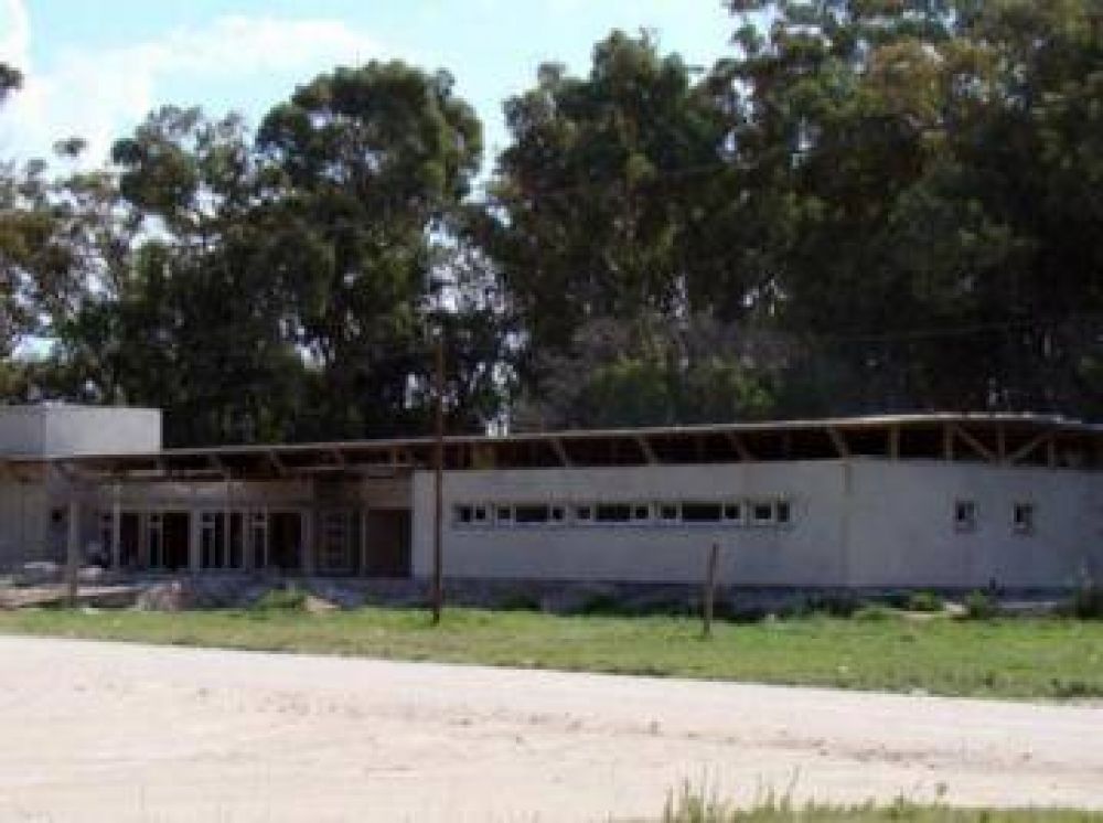 Se fue otro m�dico de Claromec�, y esta vez con denuncias
