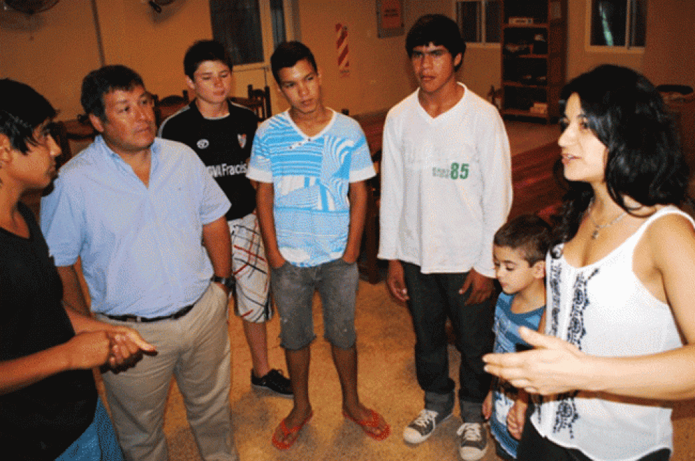 Los ni�os y adolescentes compartieron con funcionarios de Desarrollo Social