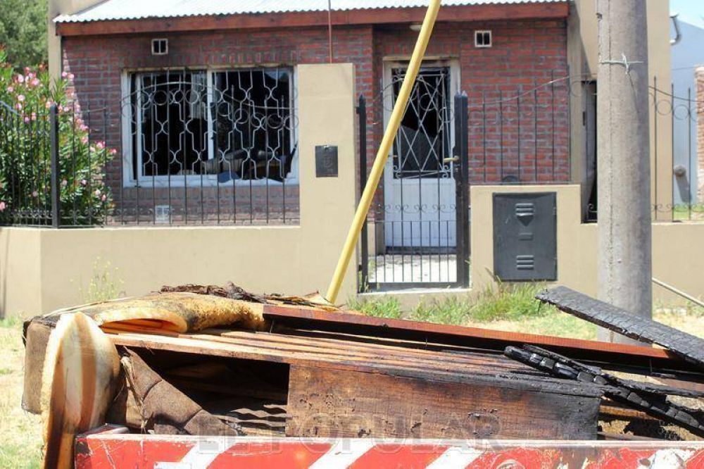 Otro incendio intencional: Ocurri� en el barrio Luj�n