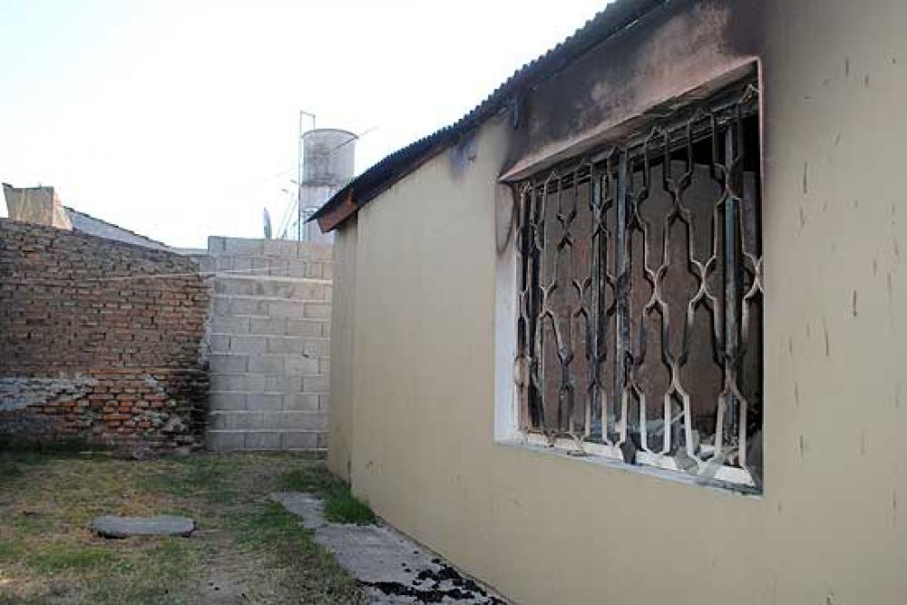 Preocupaci�n por incendios intencionales en dos viviendas