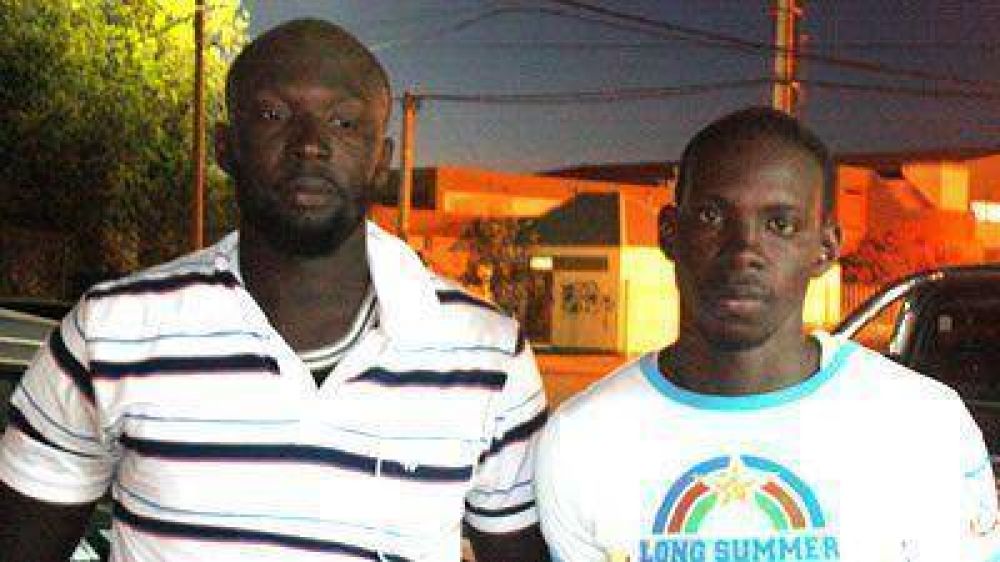Vendedores senegaleses denunciaron a una funcionaria de Madryn por discriminaci�n