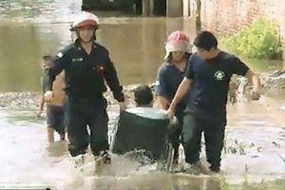 Temporal: Santiago y La Banda, inundadas tras 100 mm de lluvia