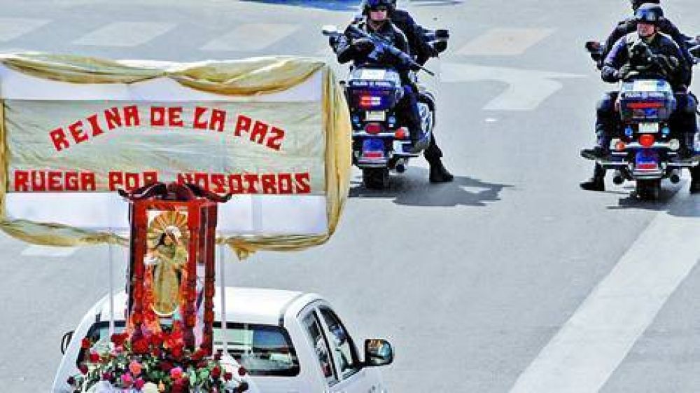 Civiles armados se enfrentan a narcos y militares en M�xico