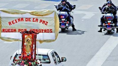 Civiles armados se enfrentan a narcos y militares en M�xico
