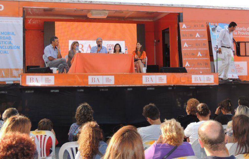 Charla preventiva contra el bullying en el Buenos Aires Arena