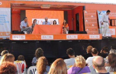 Charla preventiva contra el bullying en el Buenos Aires Arena