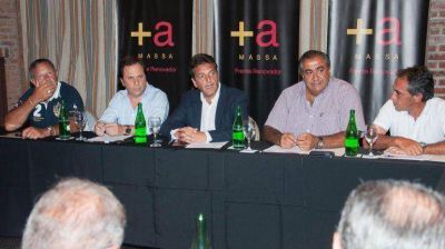 Massa presentar� un proyecto para suspender los despidos sin causa por 6 meses