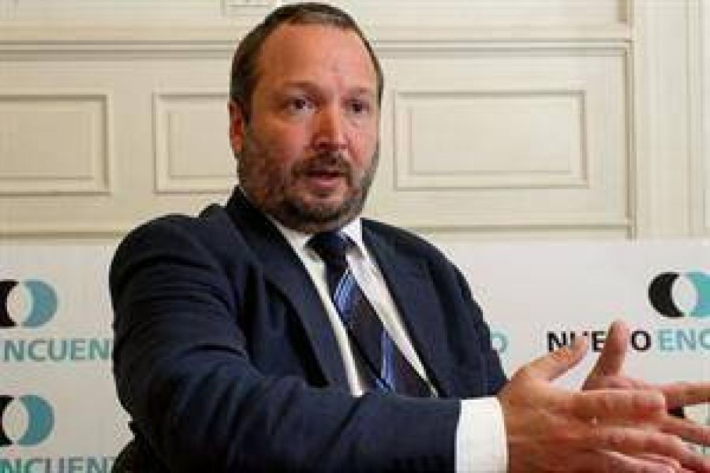 Mart�n Sabbatella dijo que la propuesta de Clar�n "cumple con los requisitos de la ley de medios"