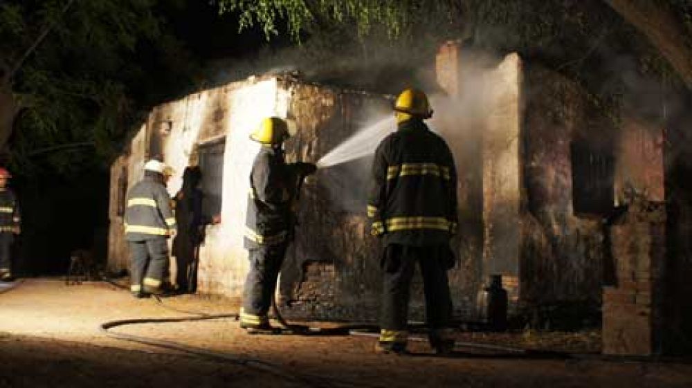 Habr�a sido intencional el incendio en una vivienda 