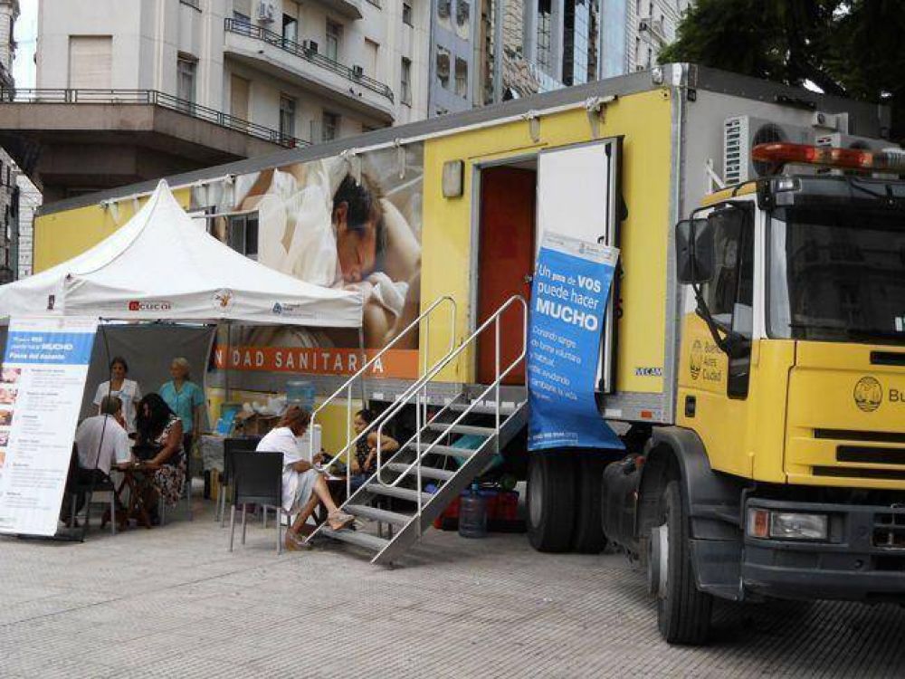 La Unidad Sanitaria M�vil lleva asistencia m�dica a los barrios