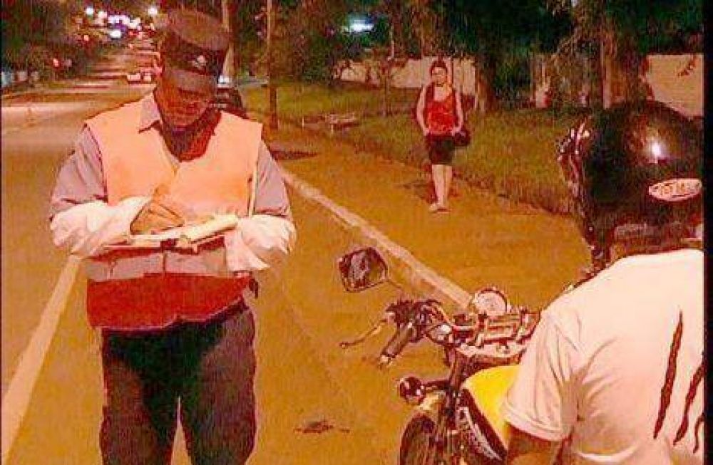Por diferentes infracciones, retuvieron 60 motos y 26 licencias durante controles el fin de semana 