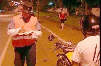 Por diferentes infracciones, retuvieron 60 motos y 26 licencias durante controles el fin de semana 