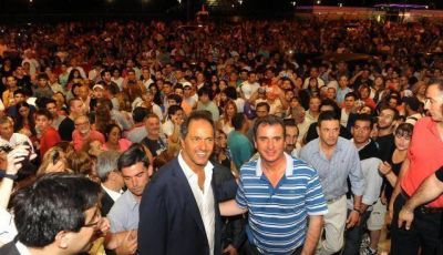 P�rez y Scioli participaron del cierre de "Buenos Aires Arena" en Mar del Plata