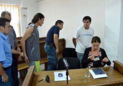 Para defender a su hijo le rompi� la nariz al agresor 