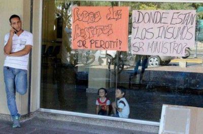 Operar�n hoy a un ni�o que esperaba una pr�tesis �urgente�
