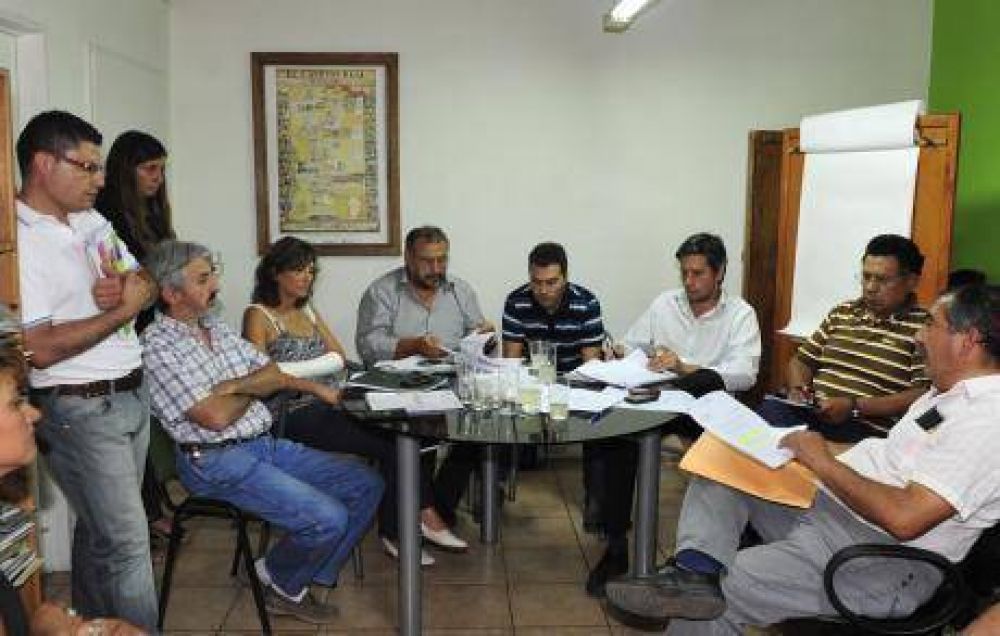 Agua: 50 mil litros m�s para Salsipuedes