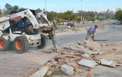 S�lo Bus, s�lo bronca para los comerciantes