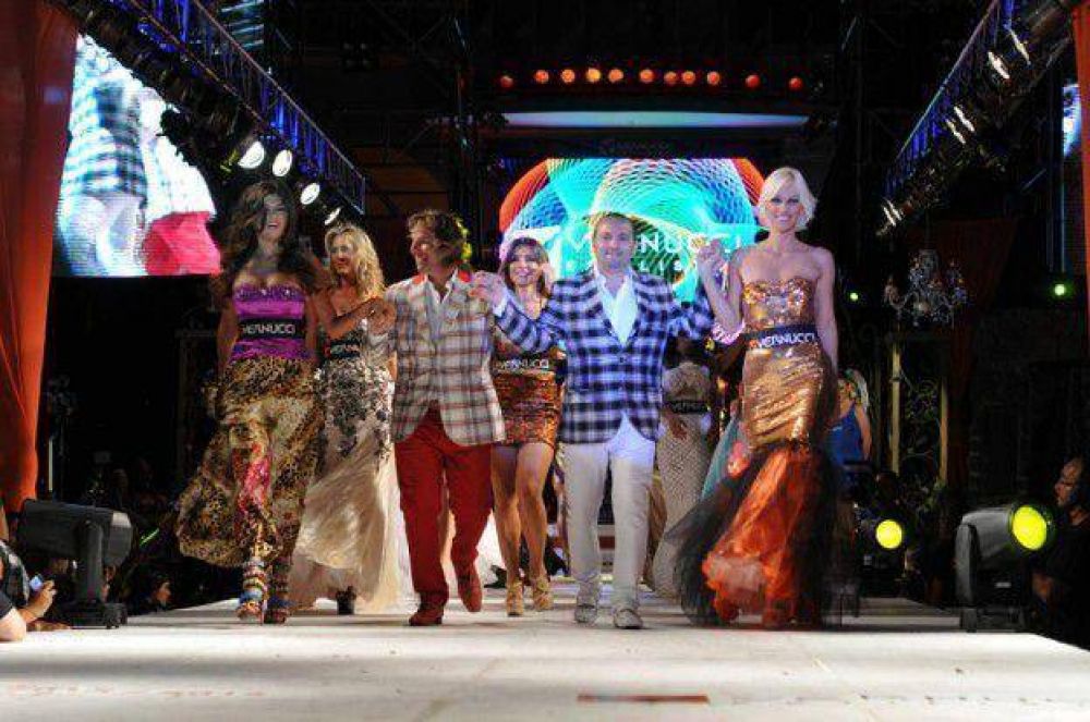 Pas� otra edici�n glamorosa del desfile de los Vernucci