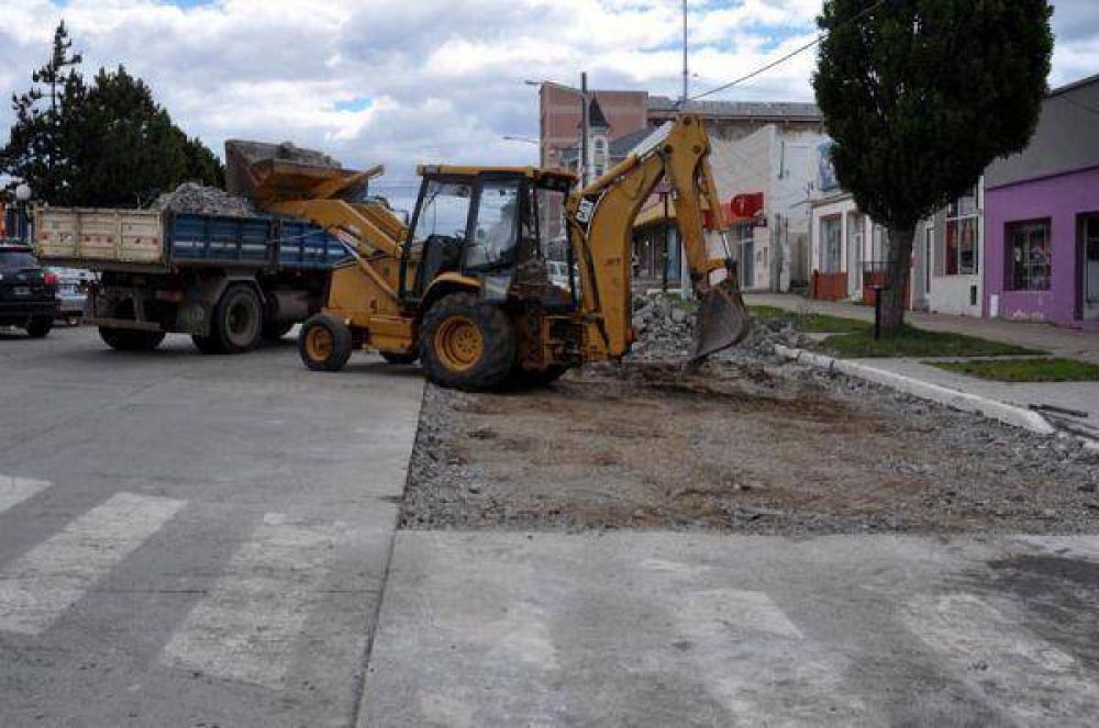 En R�o Grande iniciaron el plan de bacheo 2014