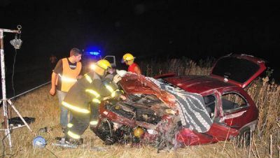 Fallecieron dos olavarrienses en un choque con un cami�n en Laprida