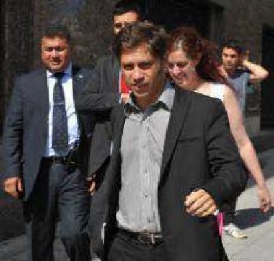 Vuelta de Par�s con un informe bajo el brazo
