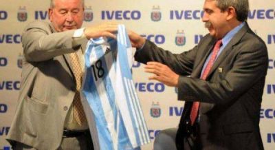 El ascenso de Tinelli complica las aspiraciones de An�bal para quedarse con la AFA