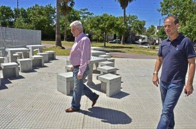 �ltima etapa de los trabajos en la Plaza de los Inmigrantes Italianos