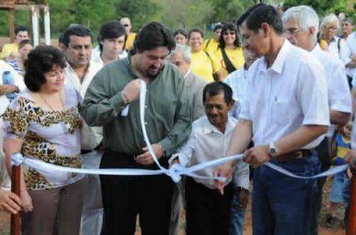 Closs inaugurar� dos Caps en Caraguatay 