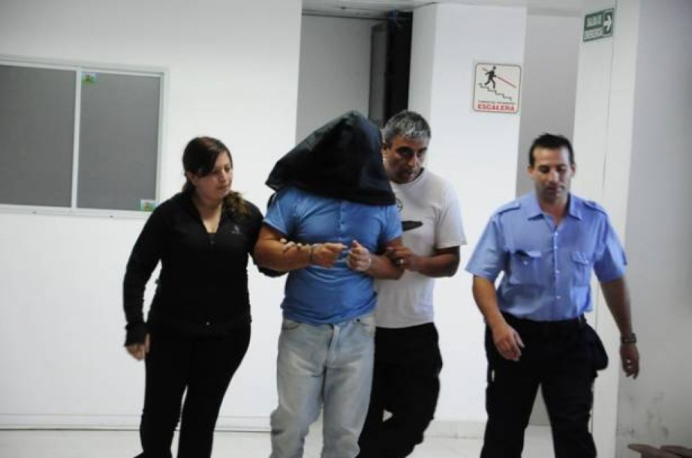 El abogado acusado de abusar de su hija se abstuvo de declarar