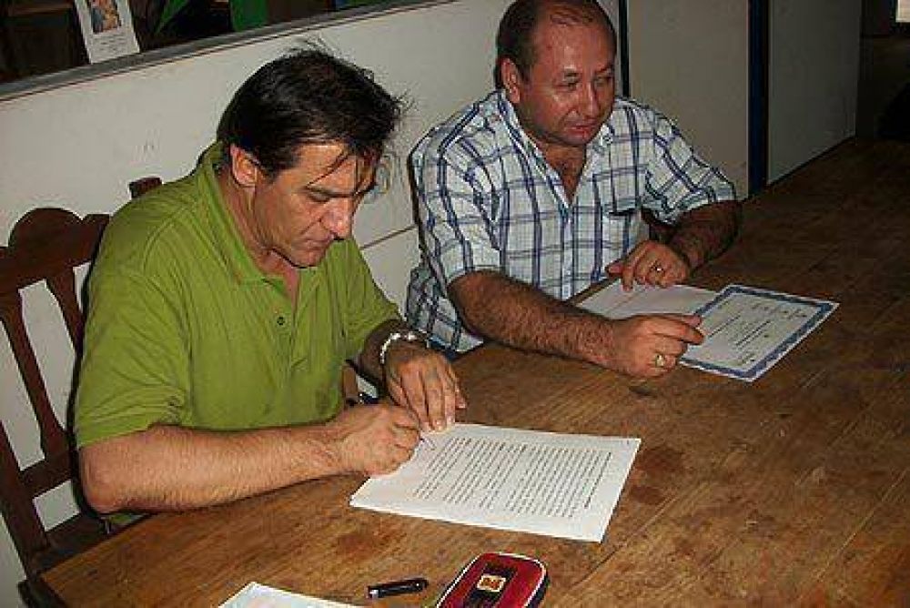 Siguen sum�ndose escuelas para dictar oficios a detenidos