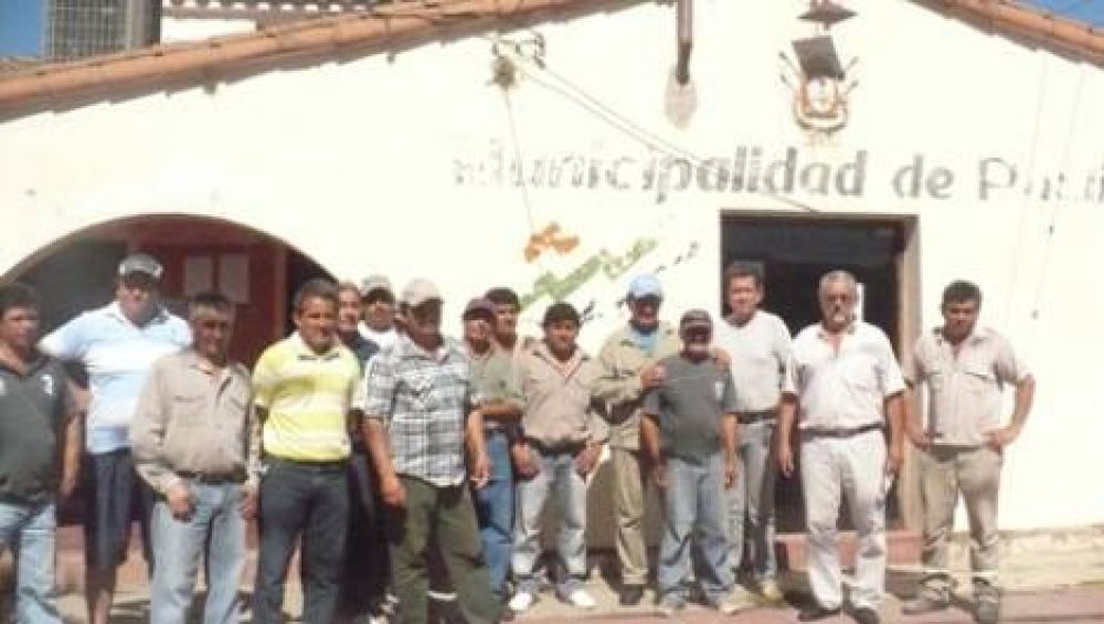Reclamo salarial de los municipales de Pacl�n