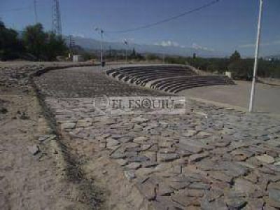 Contin�an los trabajos en el Anfiteatro Municipal