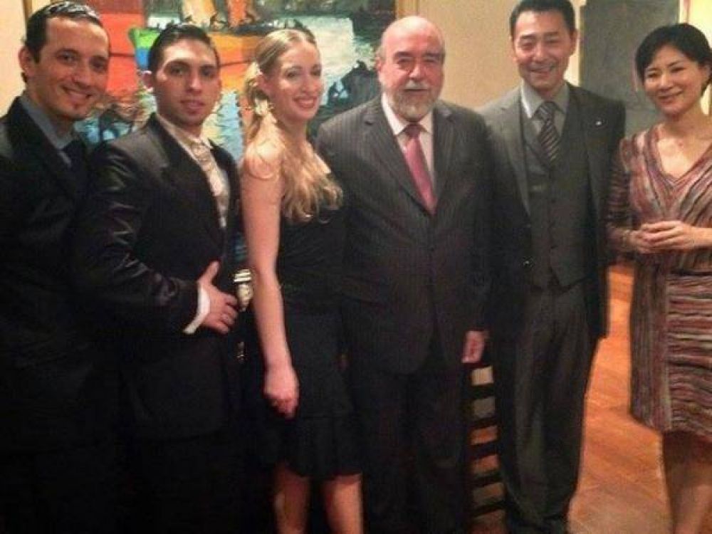 Z�rate est� presente en Jap�n con buen tango