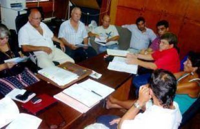 Consejeros escolares expusieron a concejales la problem�tica del Fondo Educativo