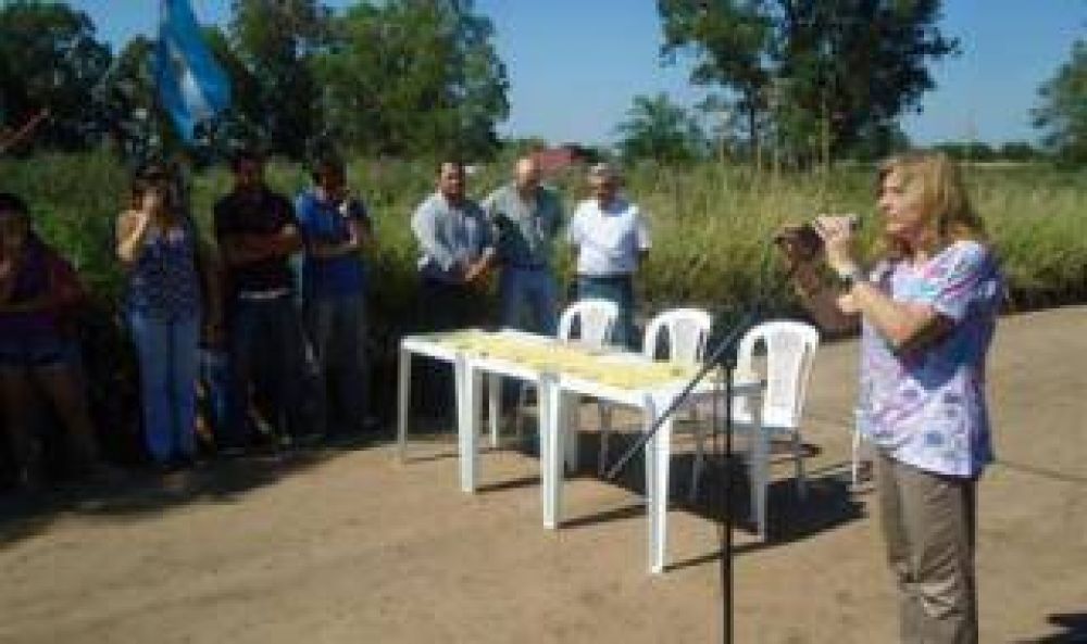 Alberti: Entregaron viviendas en distintas localidades