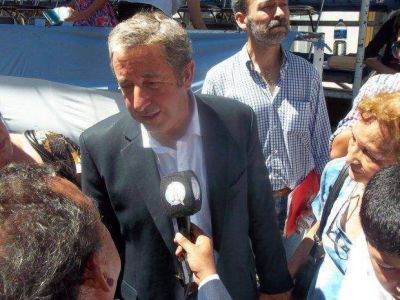 Julio Cobos: �Nos preocupa a todos la falta de aparici�n de la Presidenta�