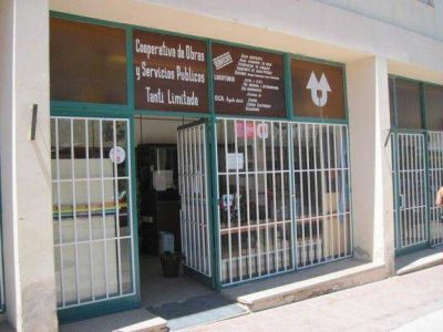 Los vecinos de Tanti tambi�n se quedaron sin agua potable