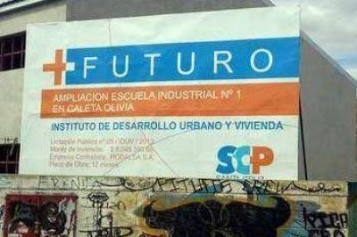 POR FALTA DE RESPUESTAS SE CONVOCAN LOS EX ALUMNOS DEL EICO