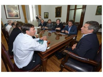 Gestionar�n financiamiento para un parque industrial en San Salvador y General Campos