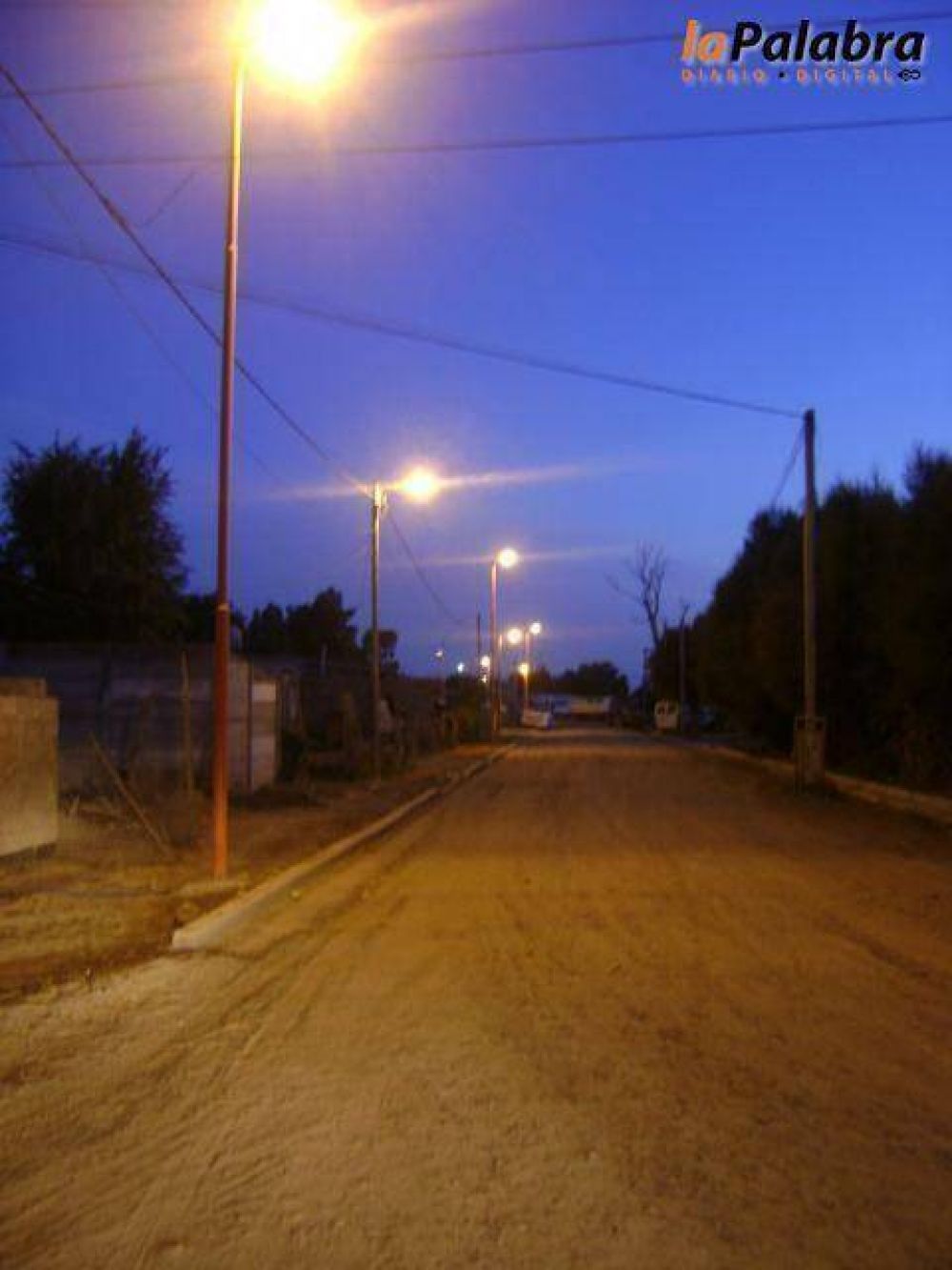 Plan �M�s Cerca�: se ilumin� el barrio Villa Elena de Villalonga