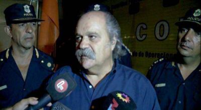 Granados confirm� que "se llevaron 350 mil pesos" y pidi� al nuevo Comisario "limpiar de delincuencia la costa durante el invierno"